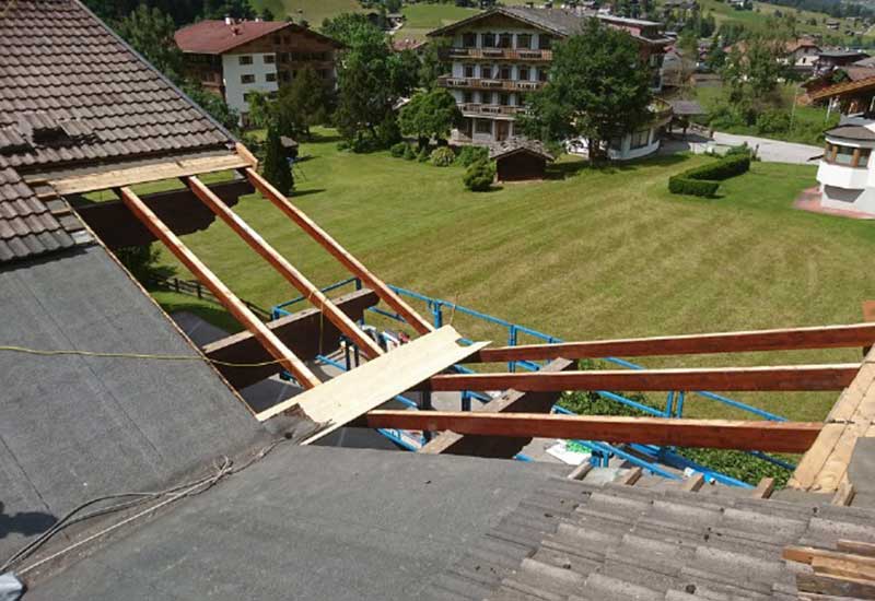 Dachsanierung im Bezirk Innsbruck-Land